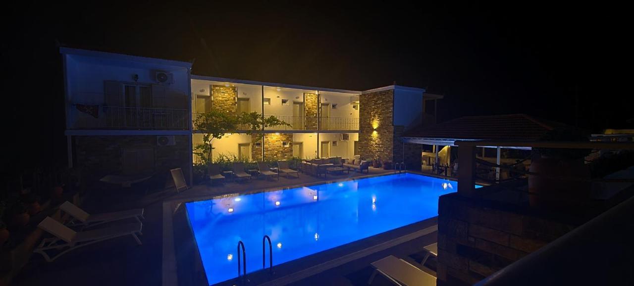 Hotel Nereides Patitiri  Ngoại thất bức ảnh