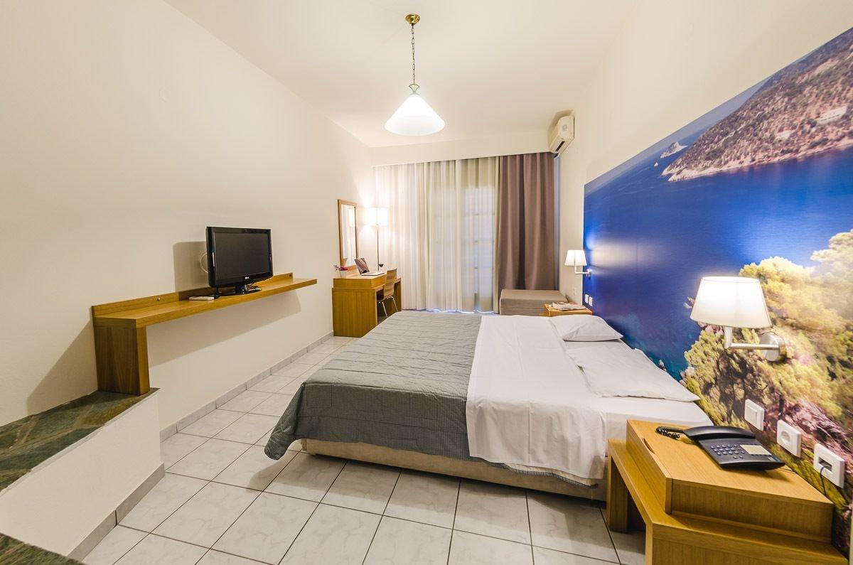 Hotel Nereides Patitiri  Ngoại thất bức ảnh