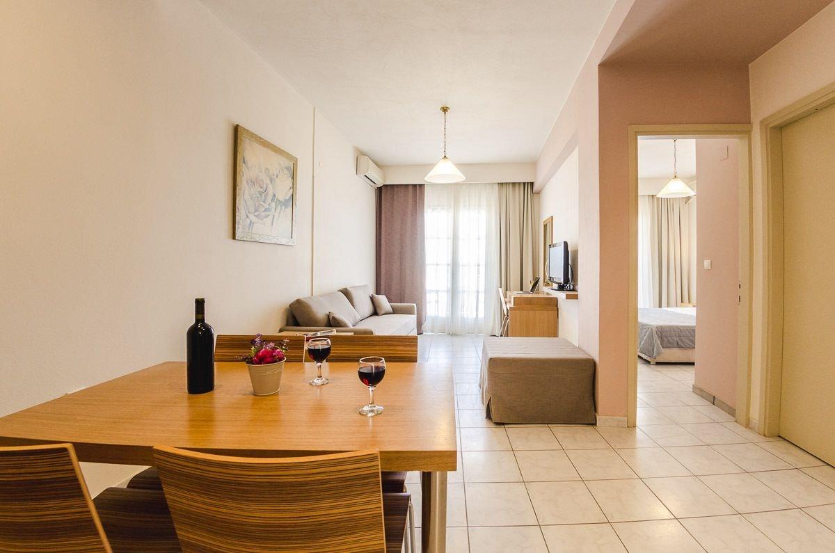 Hotel Nereides Patitiri  Ngoại thất bức ảnh