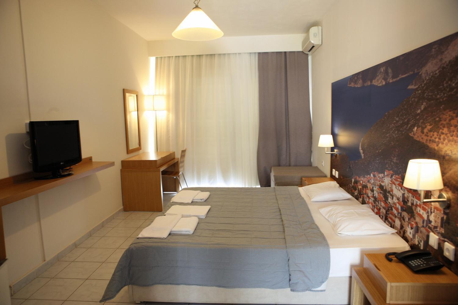 Hotel Nereides Patitiri  Ngoại thất bức ảnh